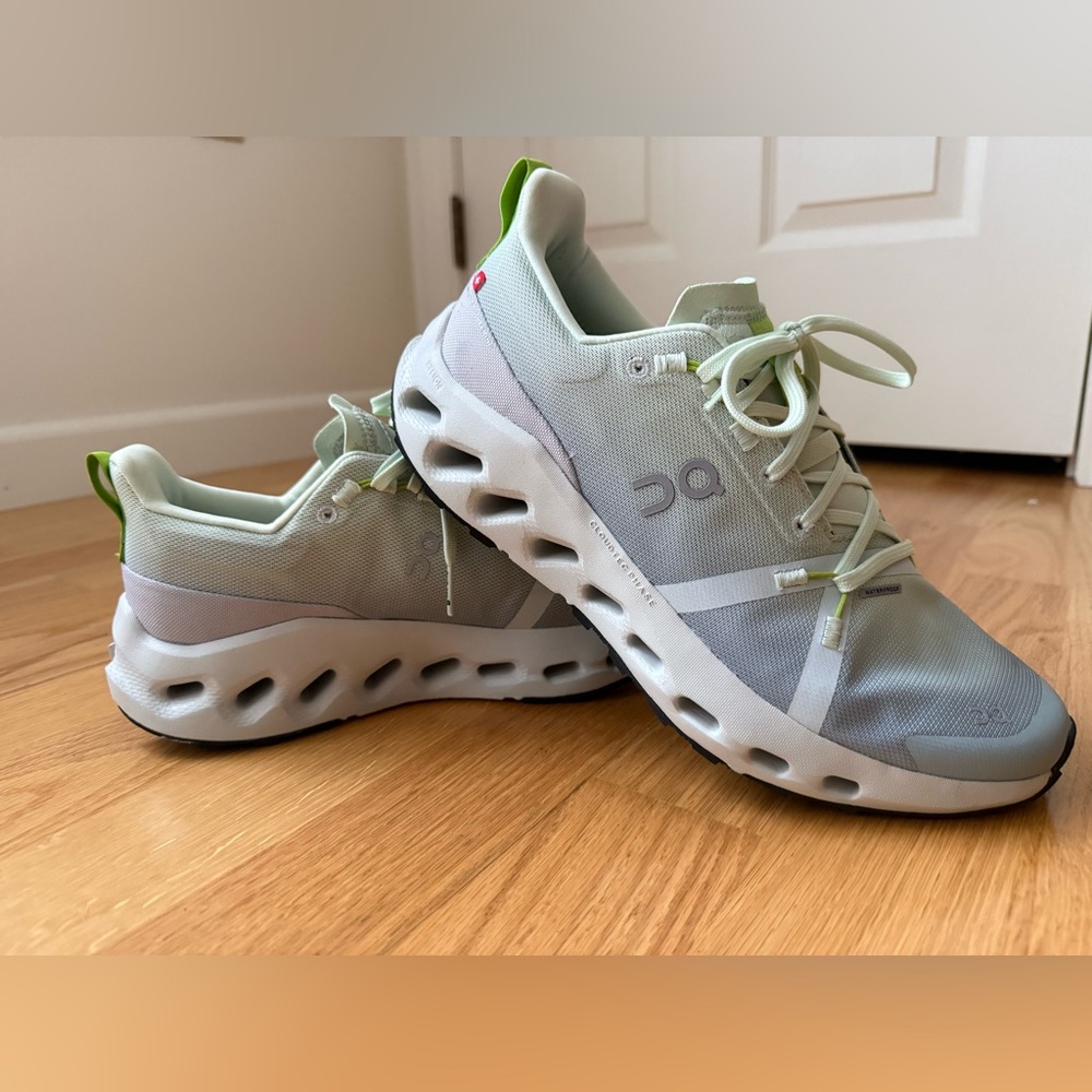 On Running Cloudsurfer Trail Waterproof Sneakers Women’s 9.5 EU 41